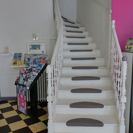 Logis Hôtel Au Croissant Buzançais Extérieur photo