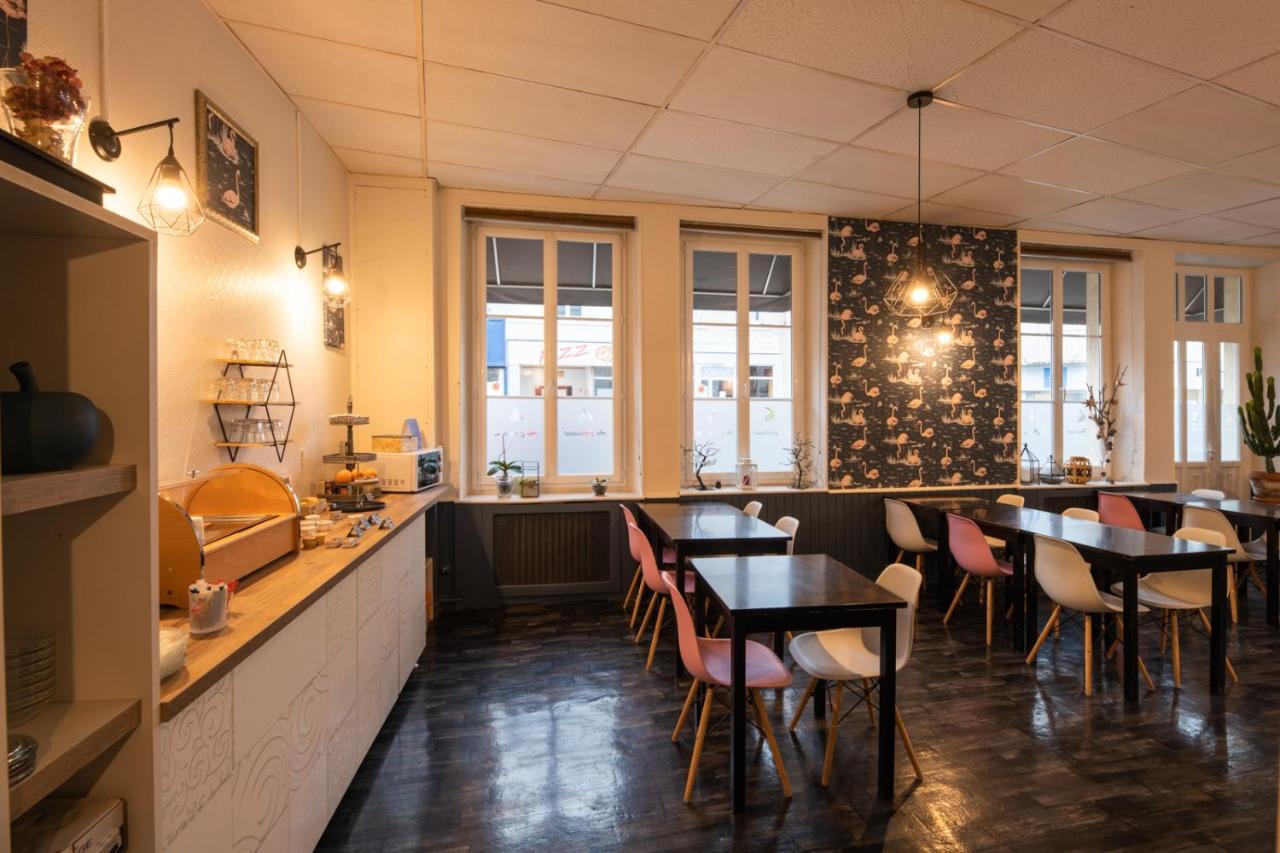 Logis Hôtel Au Croissant Buzançais Extérieur photo