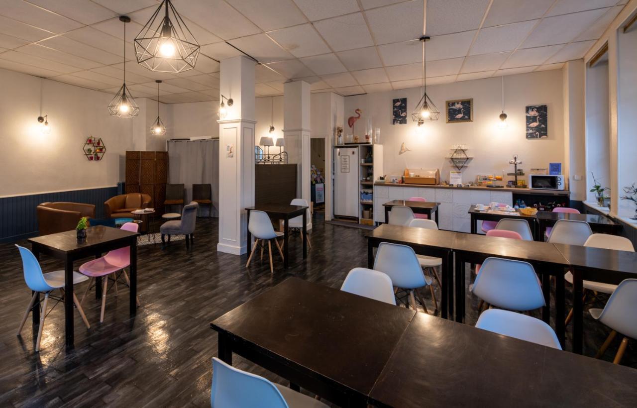 Logis Hôtel Au Croissant Buzançais Extérieur photo