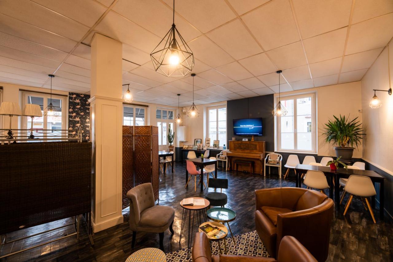 Logis Hôtel Au Croissant Buzançais Extérieur photo