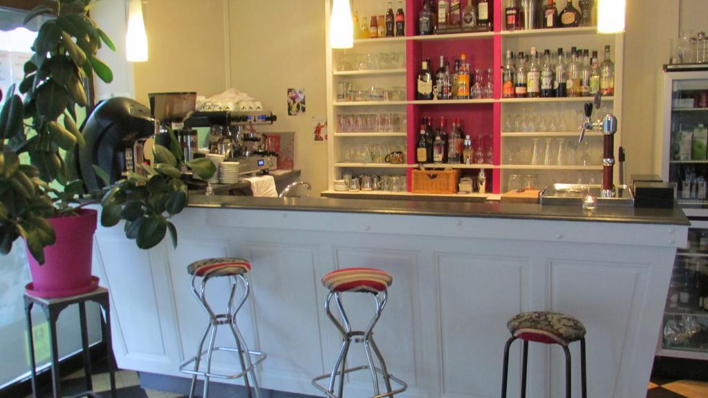 Logis Hôtel Au Croissant Buzançais Extérieur photo